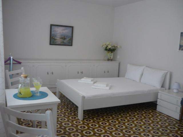 White Rose Apartman Hriszí Aktí Haniá Kültér fotó