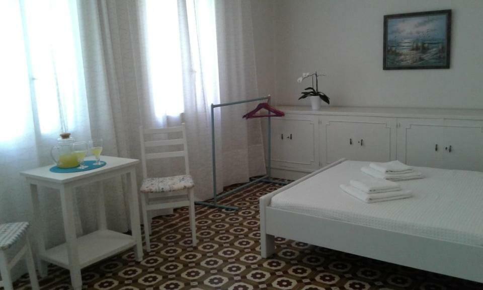 White Rose Apartman Hriszí Aktí Haniá Kültér fotó